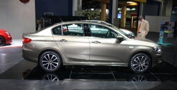 Fiat представил бюджетный седан Tipo