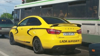 LADA Vesta Sport выехала на дорожные тесты