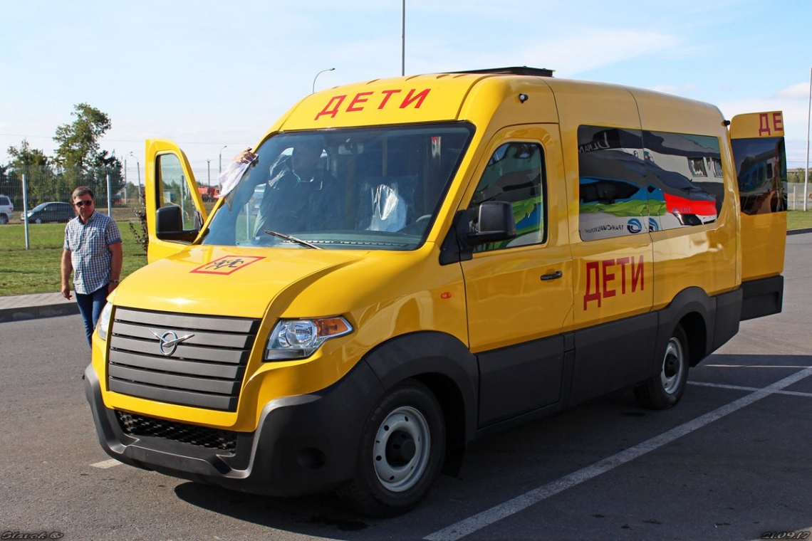 УАЗ шокировал новым пассажирским автобусом