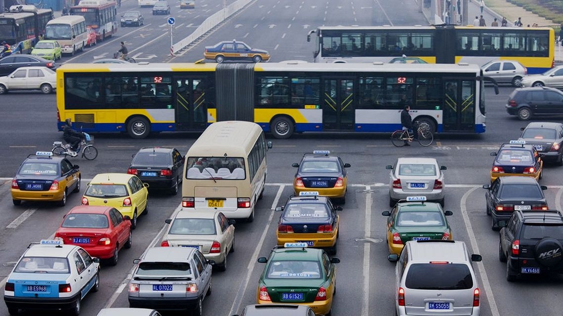 Пекинским автовладельцам будут платить за отказ от вождения машины